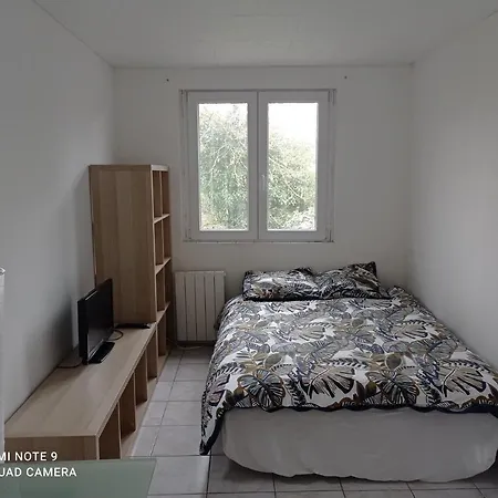 Studio Efficace, Calme Et Comfortable