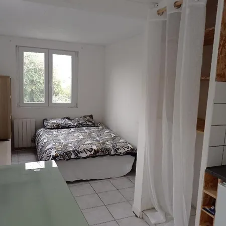 Studio Efficace, Calme Et Comfortable Apartment