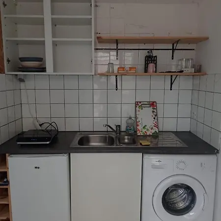 Apartment Studio Efficace, Calme Et Comfortable *